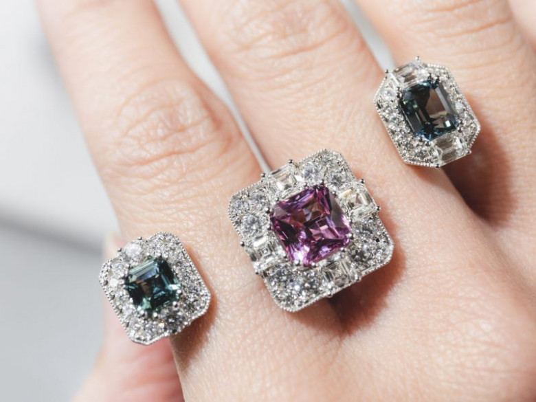 The Art of Discerning Handcrafted Jewellery from the Rest