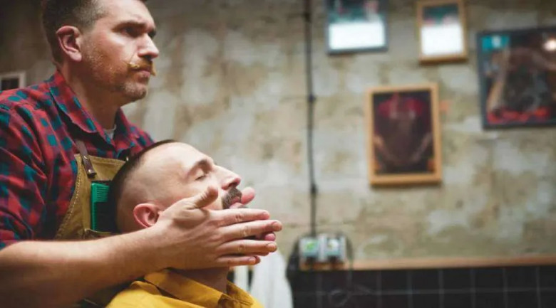 After-shave lotion vs balm